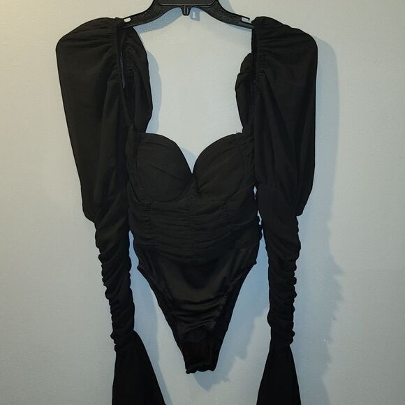 Pretty Little Thing Bodysuit NWOT - Picture 1 of 8